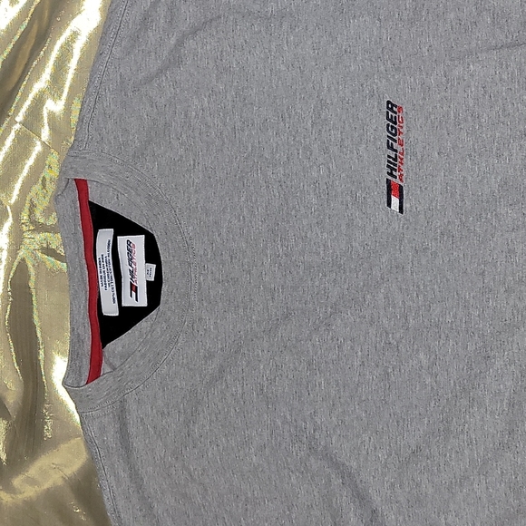 Hilfiger Athletics Men's Long-sleeved Gray Tee Size Medium - Picture 2 of 5